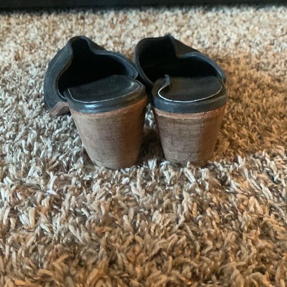 Free people black suede-leather heeled mules, size 38. - Picture 5 of 7